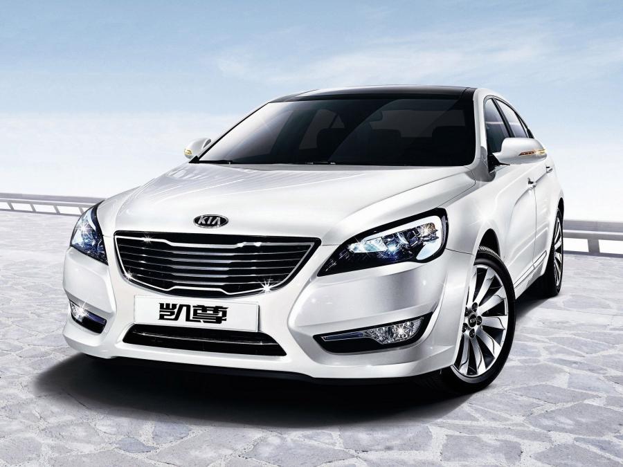  Kia K7 2011 года  (фото 1 из 2)